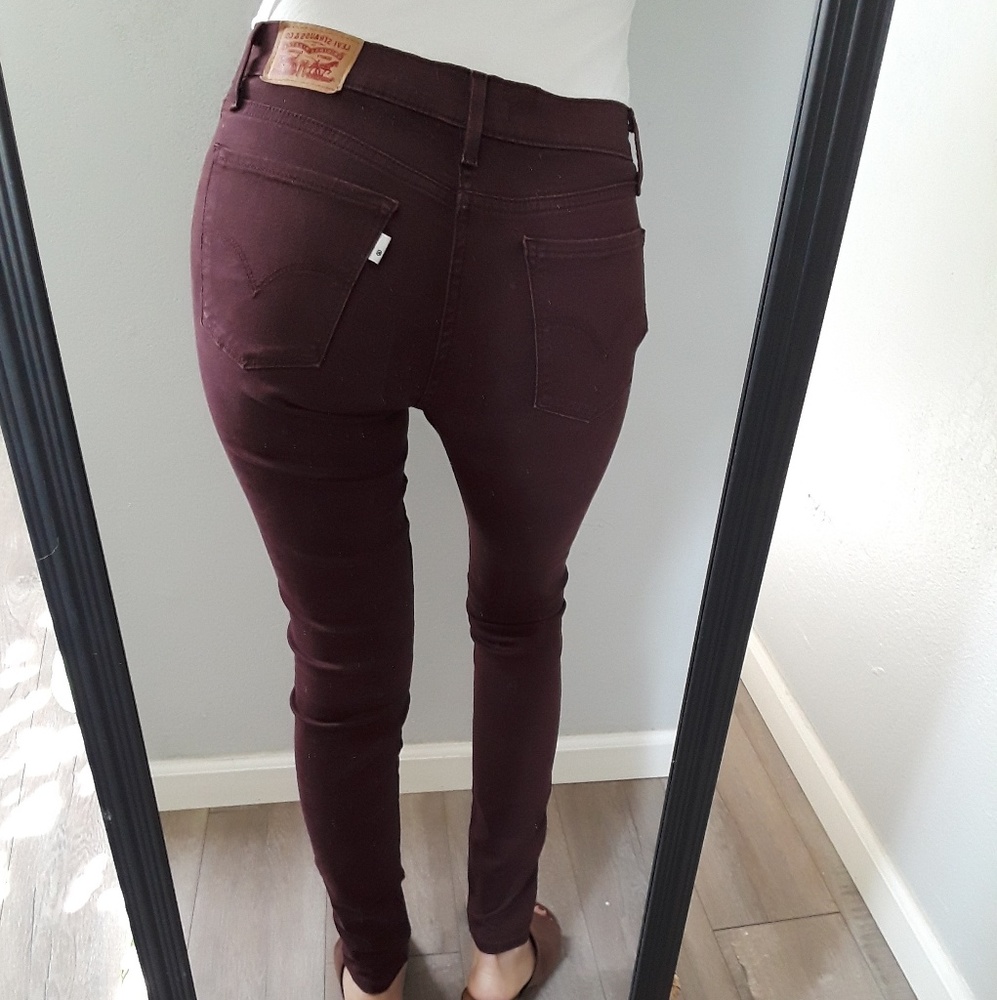 Levi's 710 Super Skinny- Maroon